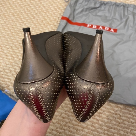 PRADA Kitten Heels Pumps in Bronze Sz. 36 - Picture 7 of 7